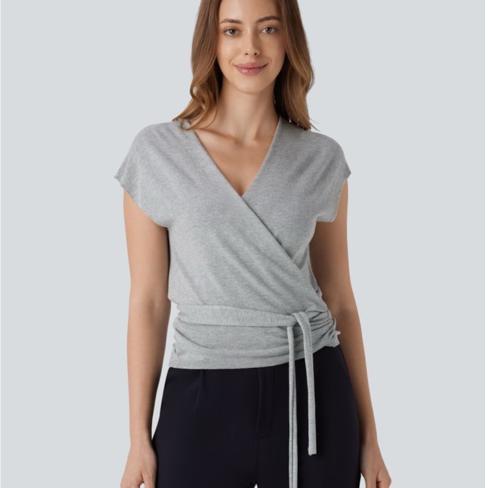 NWT HALARA V Neck Crossover Short-sleeved Belted Work Sweater